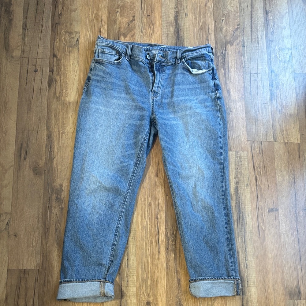Old Navy Relaxed Fit Men's Jeans in Blue